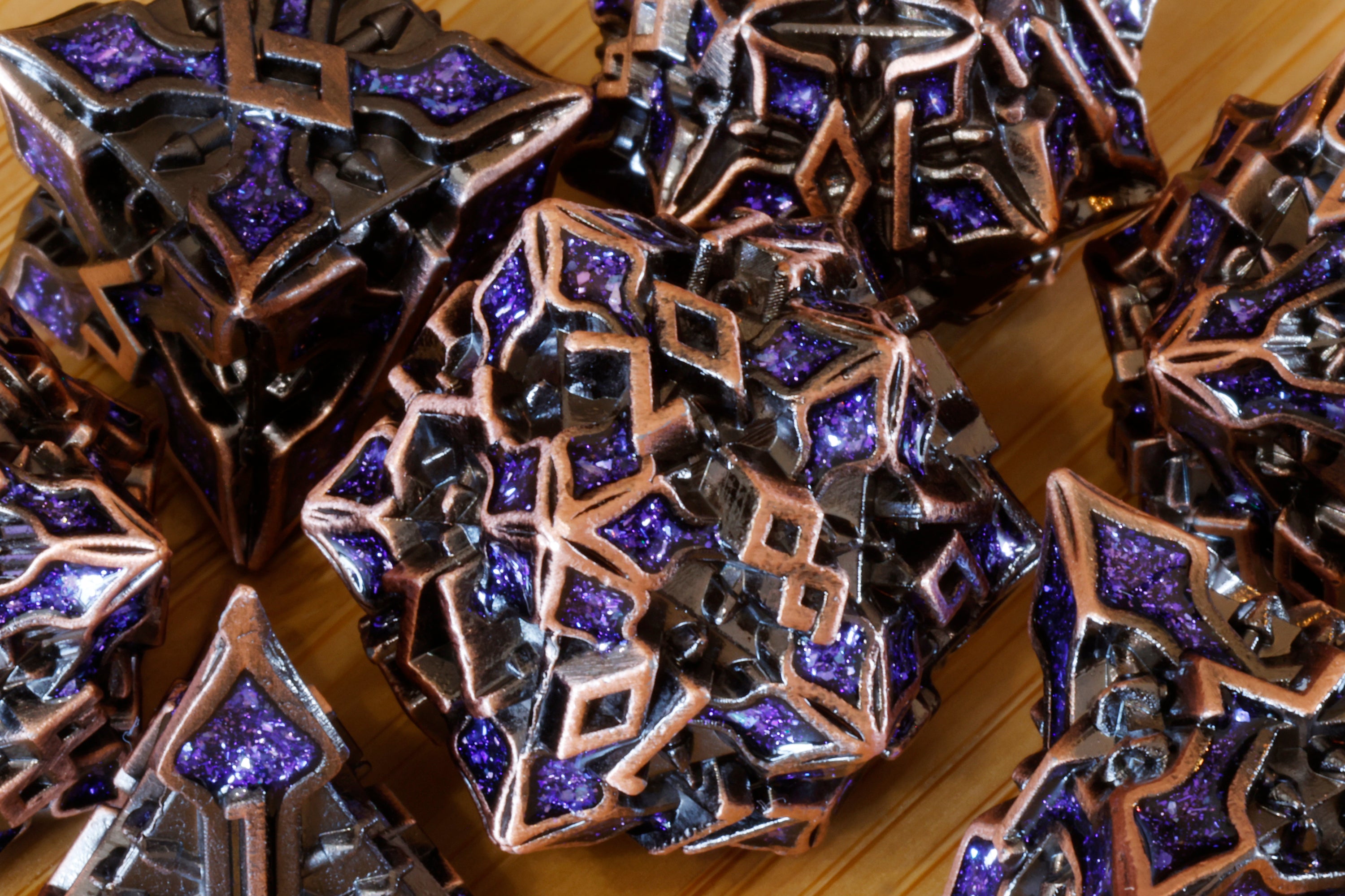 Runecraft dice set - Purple mica - Copper Metal - The Wizard's Vault