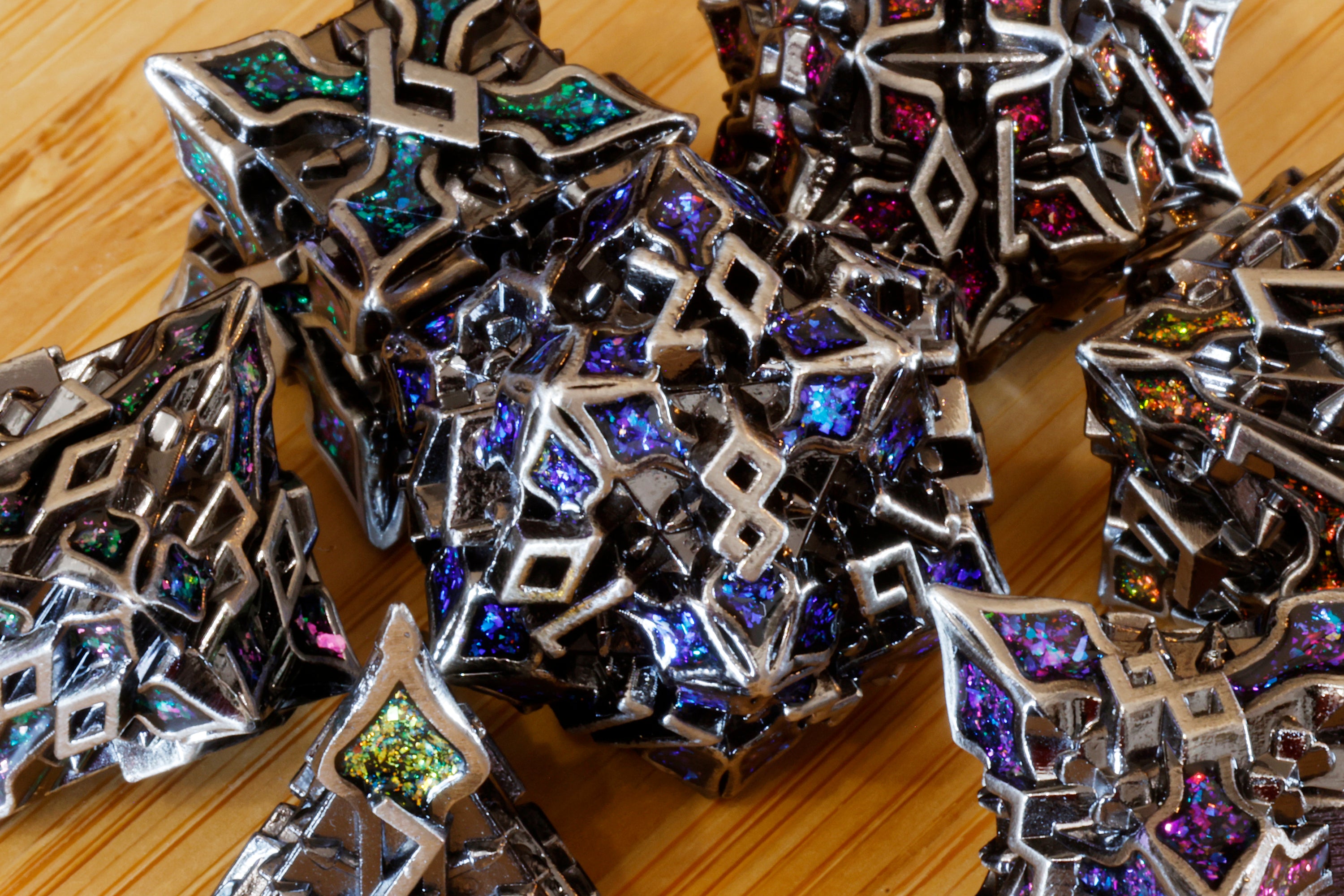 Runecraft dice set - Multicolor mica - Antique Silver - The Wizard's Vault
