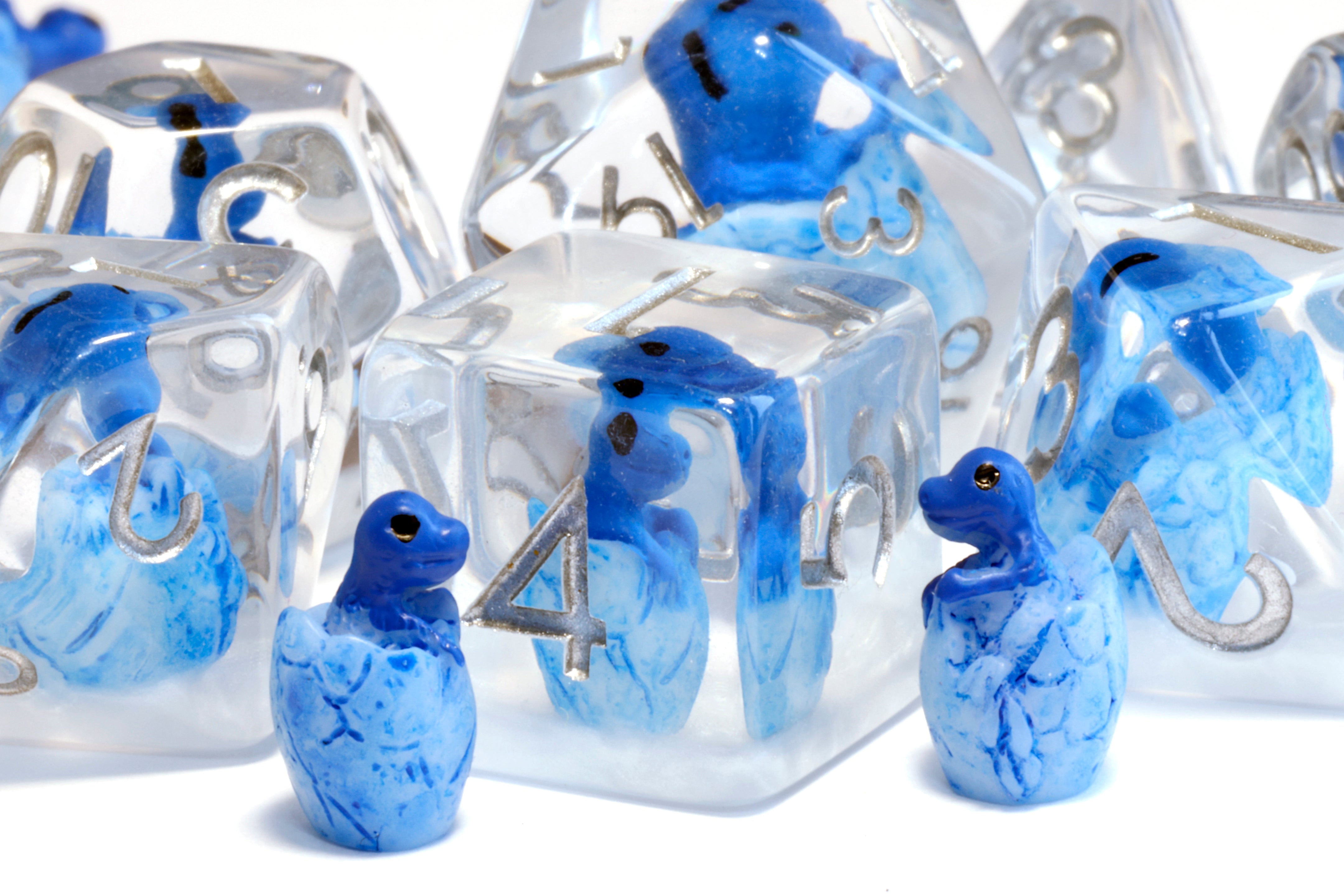 Frost Dragon Hatchling dice set - The Wizard's Vault