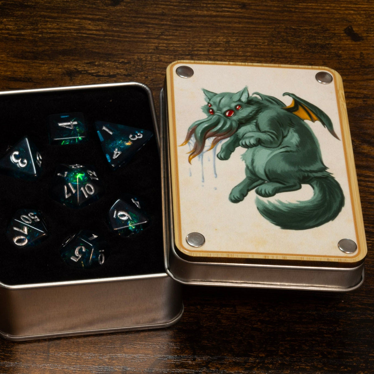 Cathulhu dice box with Abyssal Opal dice set - The Wizard's Vault