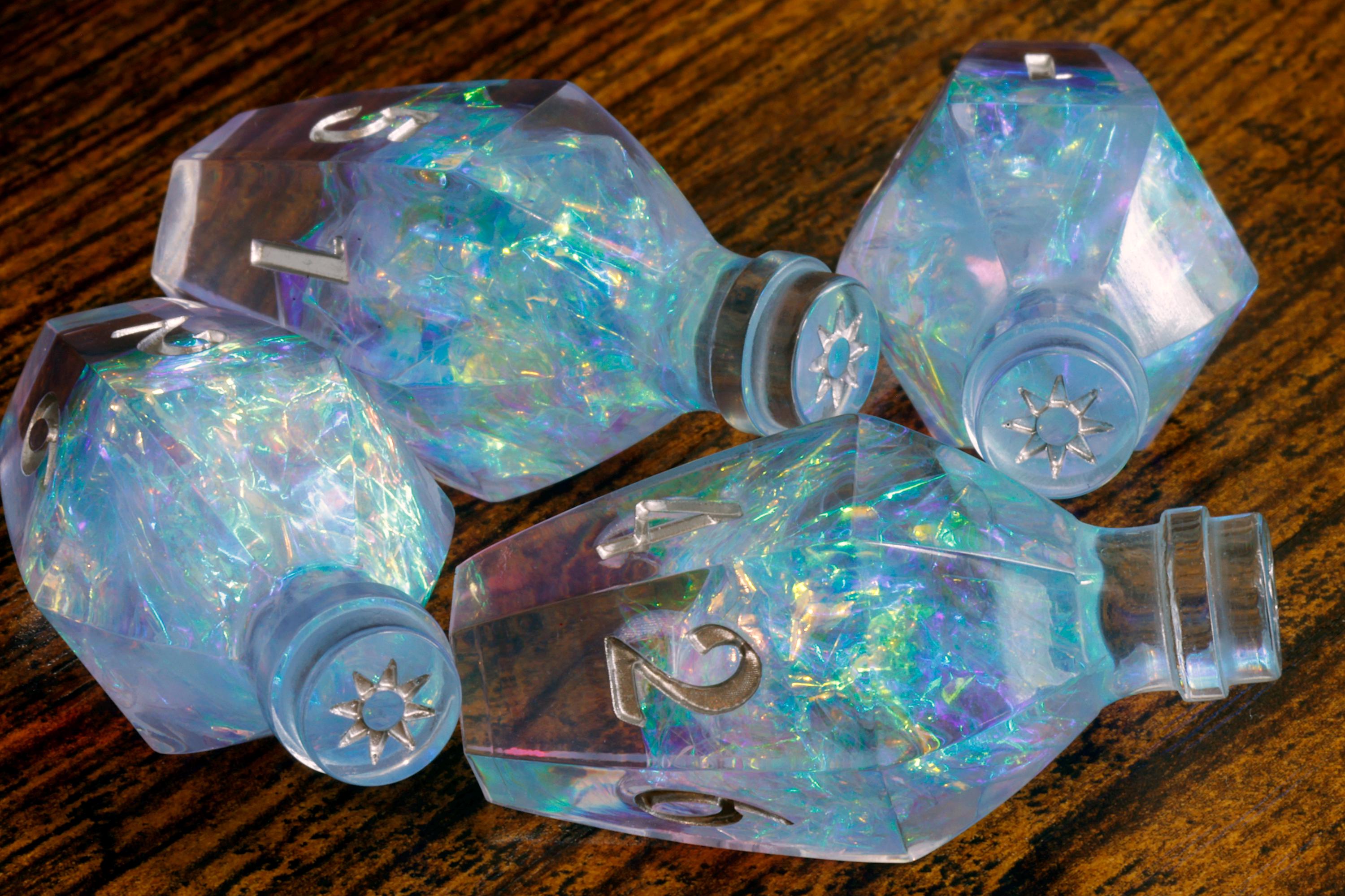 Frostfire Elixir D6 Potion Dice - Holographic Foil - The Wizard's Vault