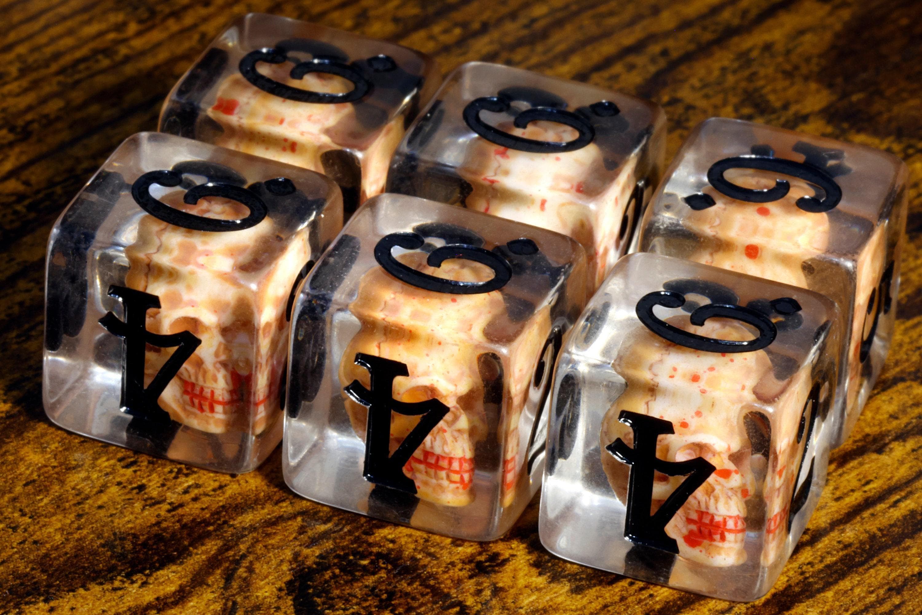 Skull D6 Dice Set - Skull Inside