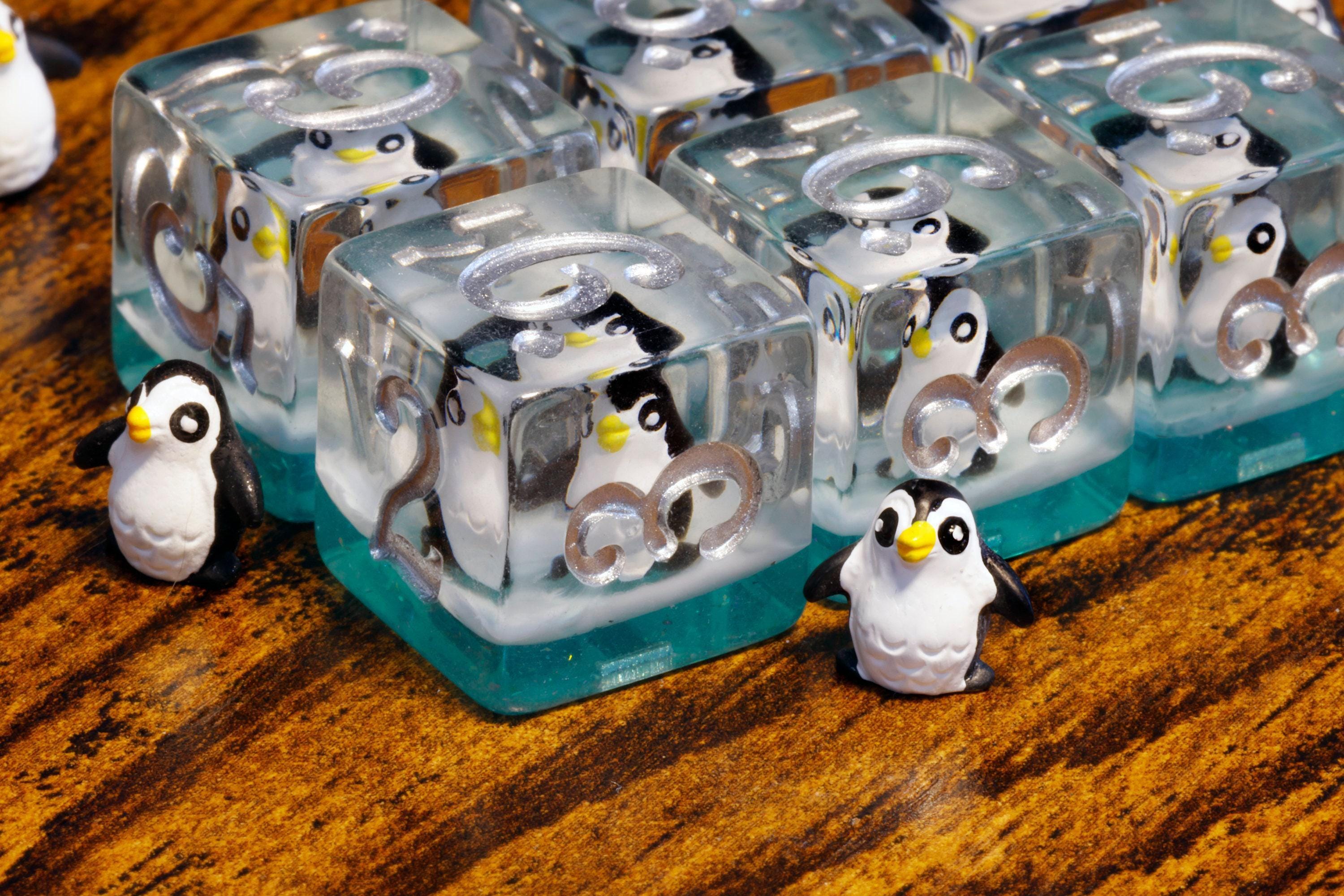 Penguin D6 Dice – Penguins on Blue Icy Layers