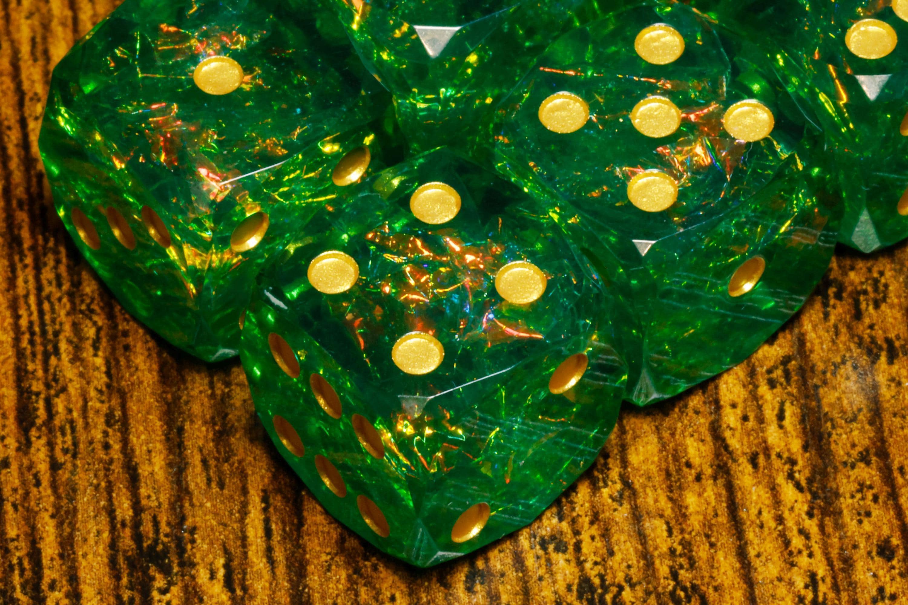 Sacred Emerald green sharp-edge PIP D6 dice