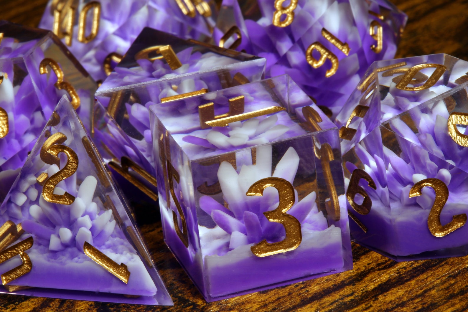 Arcane Cluster dice set, Sharp edge dice set with violet crystal cluster - The Wizard's Vault