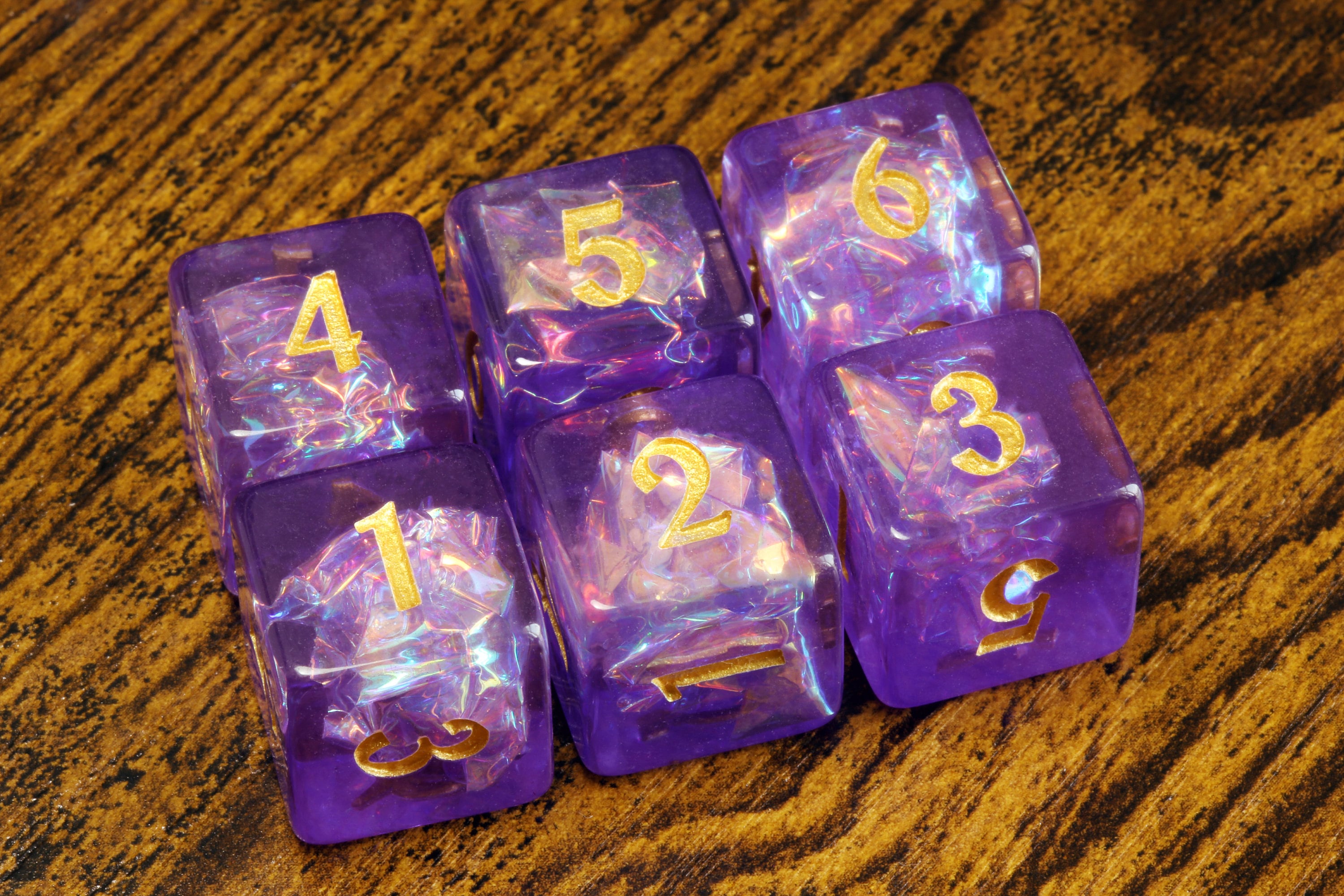 Mystic Opal D6 dice - Purple Holographic inclusions