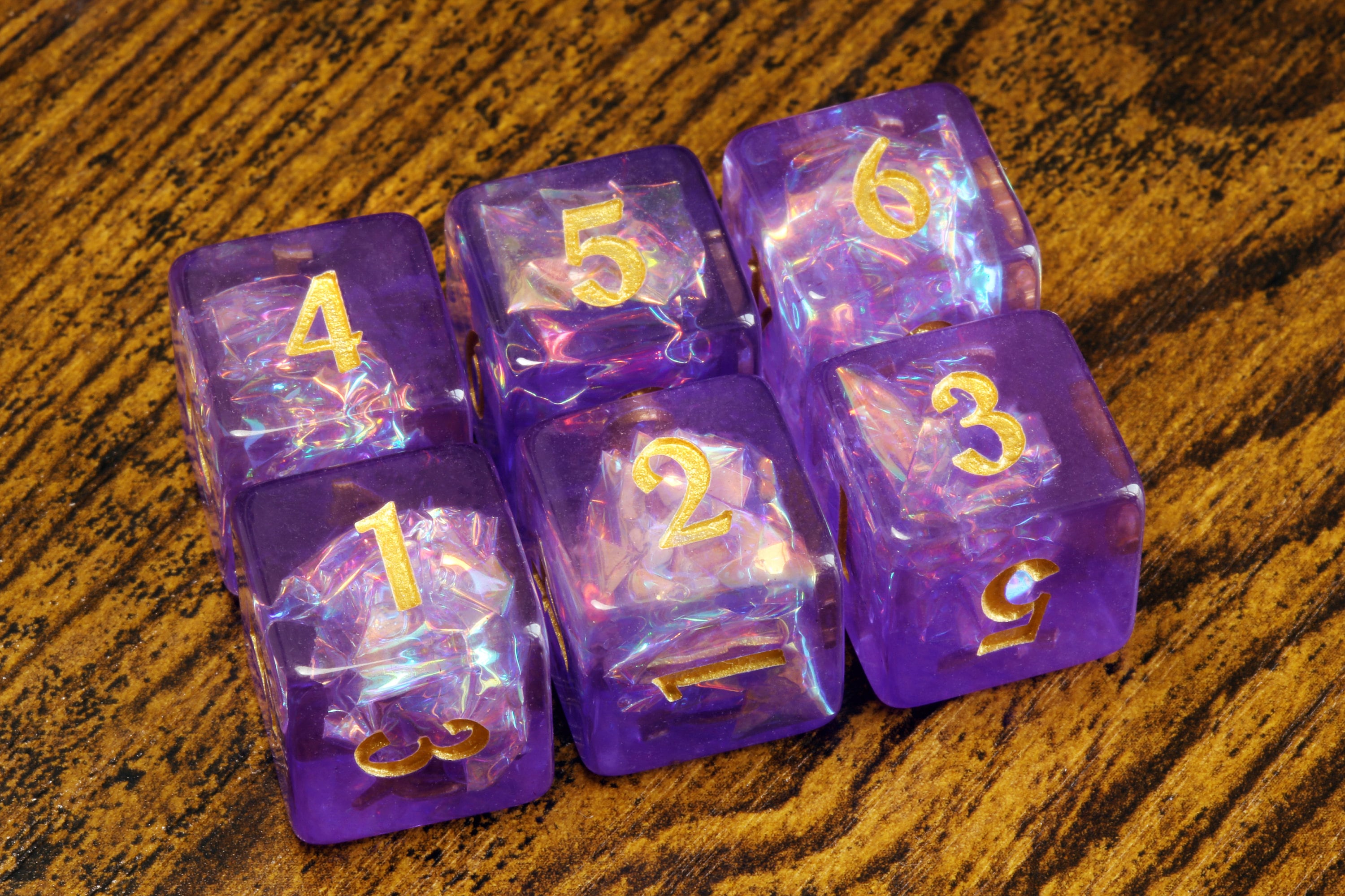 Mystic Opal D6 dice - Purple Holographic inclusions - The Wizard's Vault