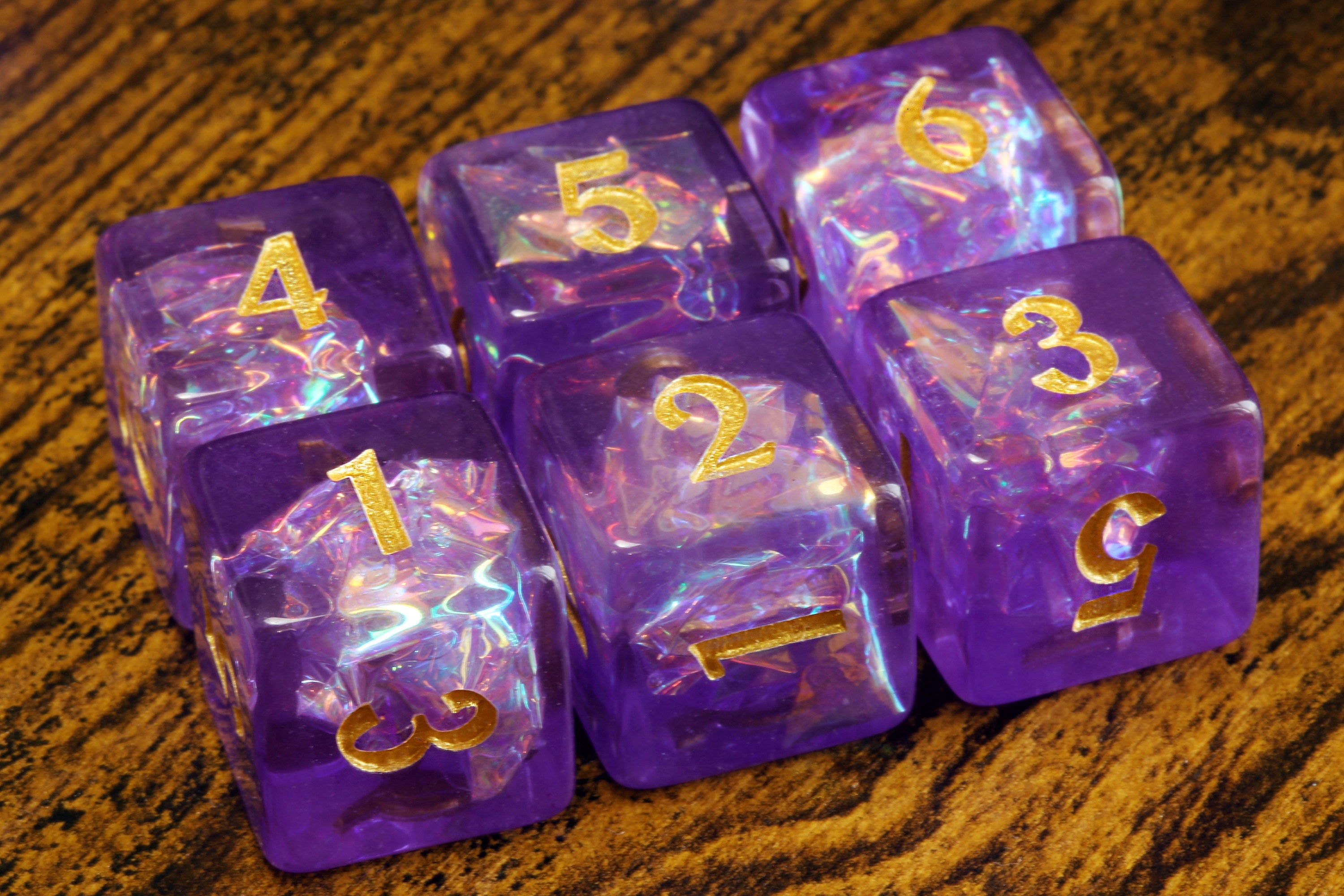Mystic Opal D6 dice - Purple Holographic inclusions - The Wizard's Vault