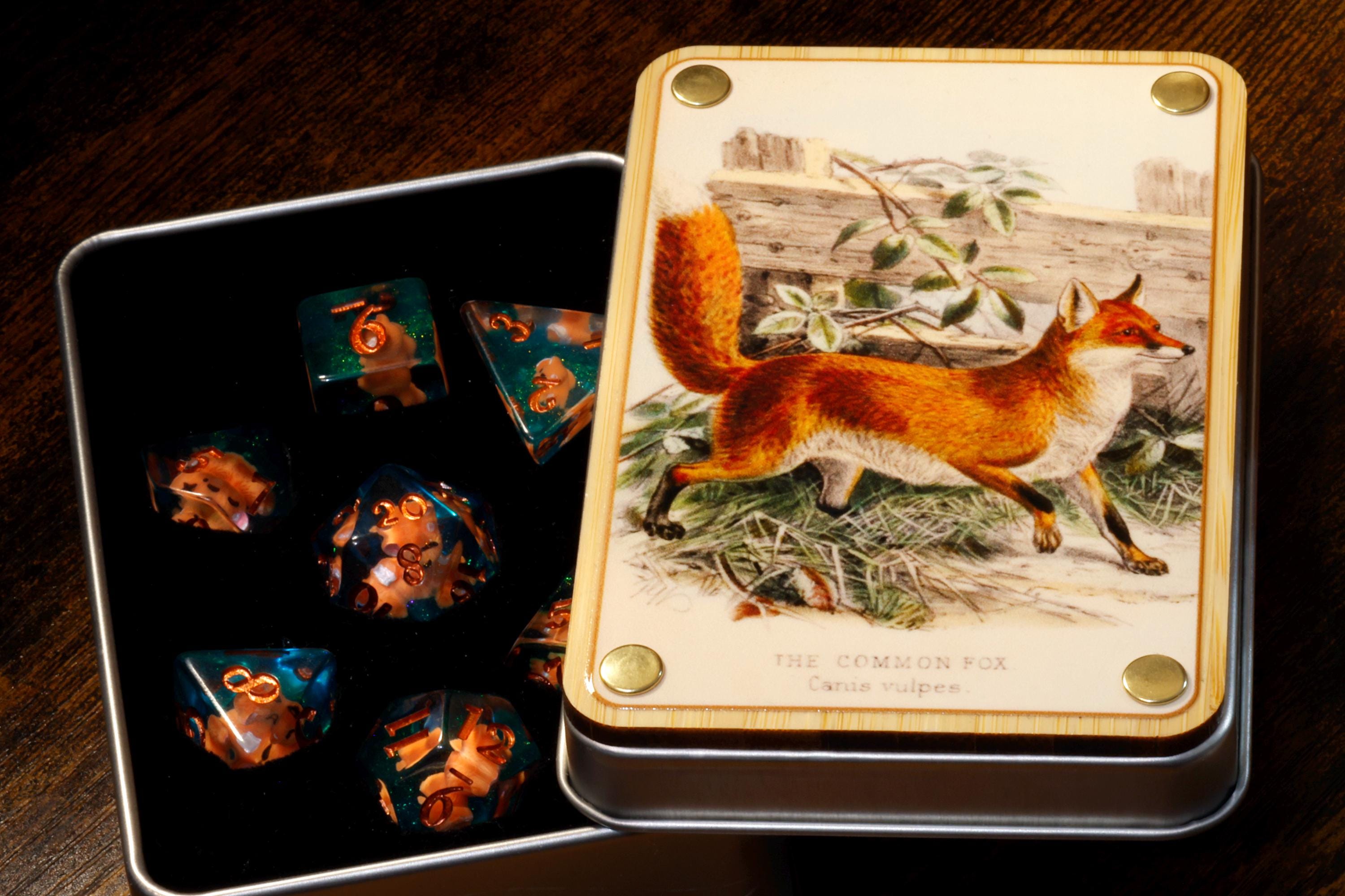 Natural History Vigilant Fox Dice Box and Dice Set