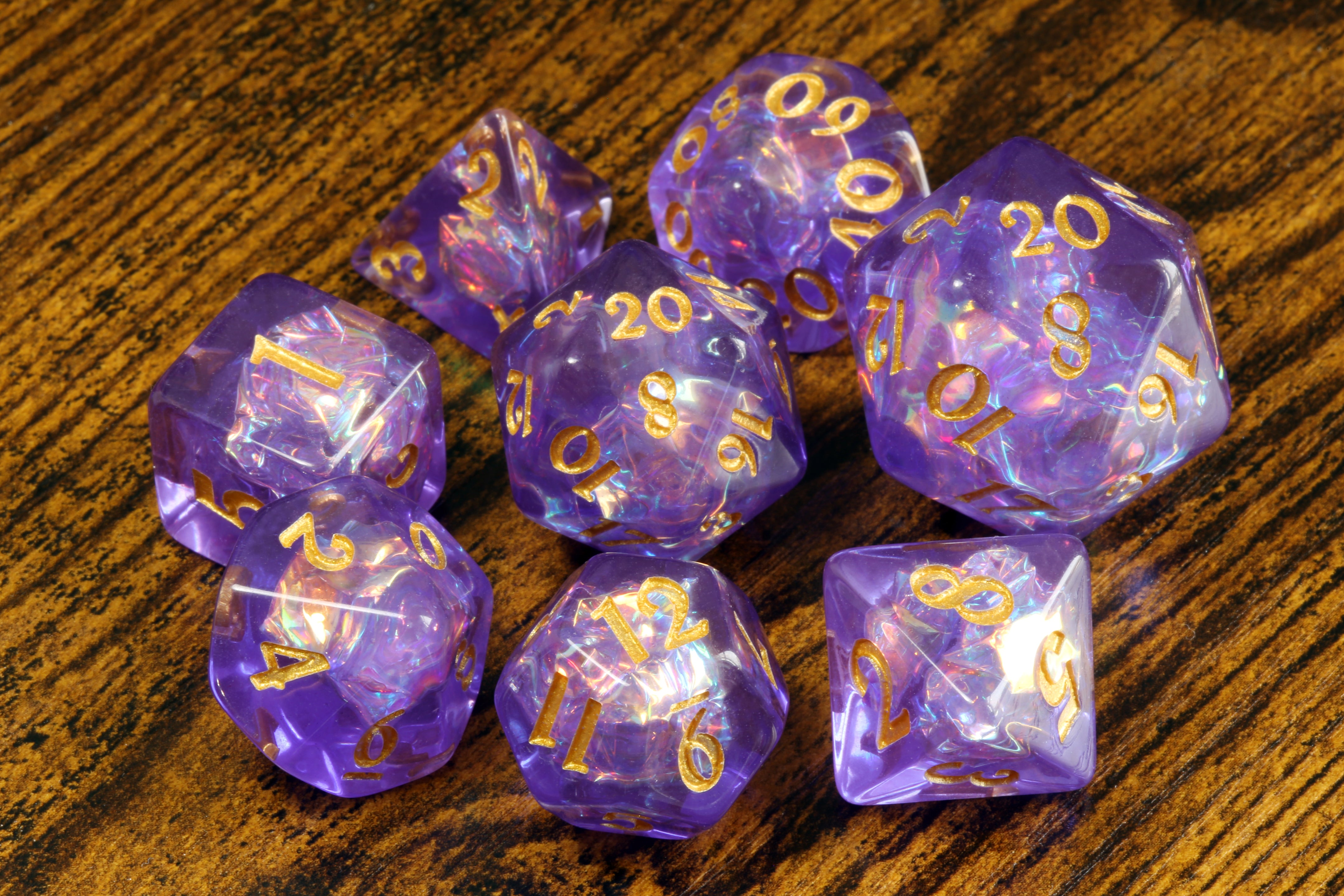 Mystic opal 8 pieces dice det - Purple with Holographic inclusions - The Wizard's Vault