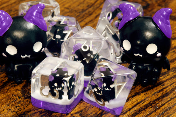 Beware !! The cats of doom dice set with metal box