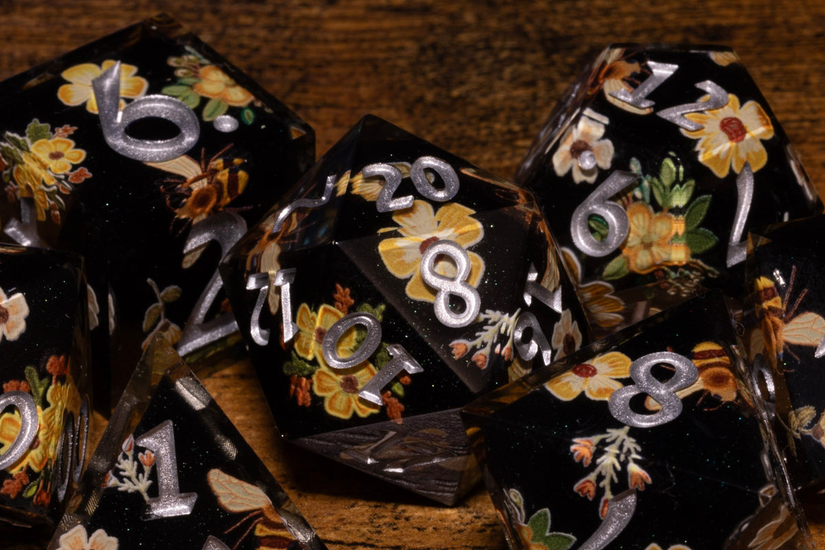Honey Meadow 7-Piece Sharp Edge Dice Set – Black with Bee & Wildflower Pattern
