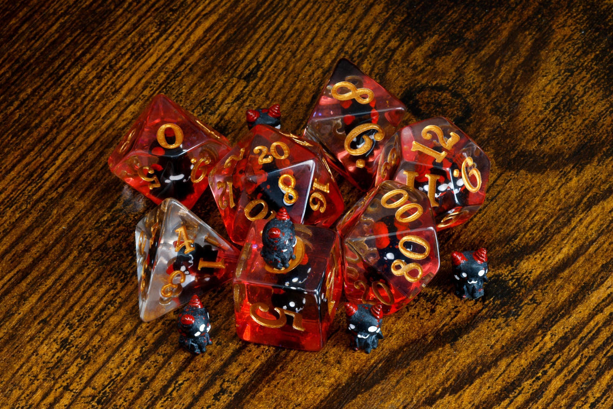 Warlock Cat Dice Box & Dice Set – Winged Demonic Cat Inclusions on Red Layer
