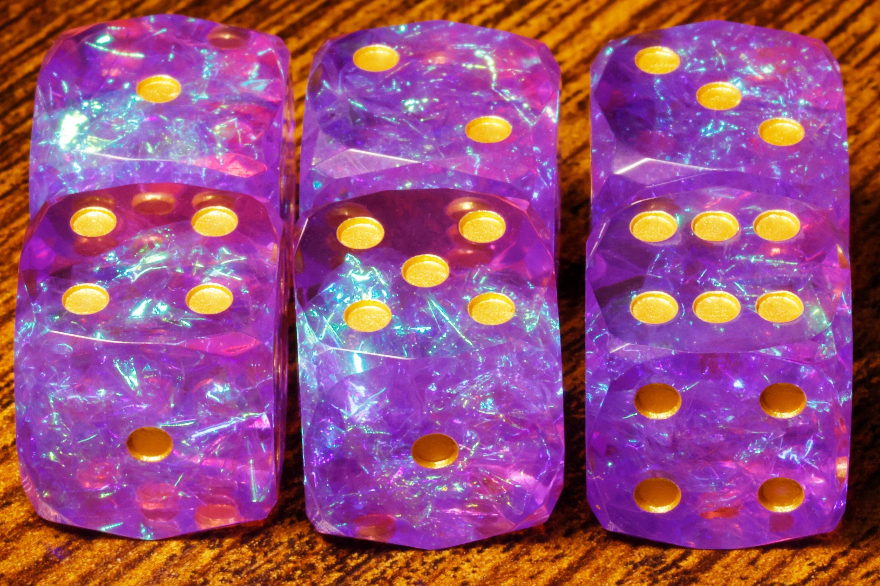 Glimmerveil Opal purple holographic D6 dice