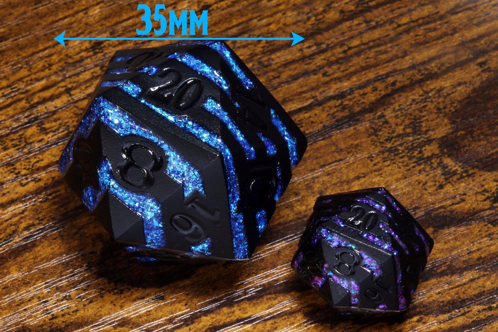 Rift Artifact CHONK D20 Dice - Iridescent blue stripe - The Wizard's Vault