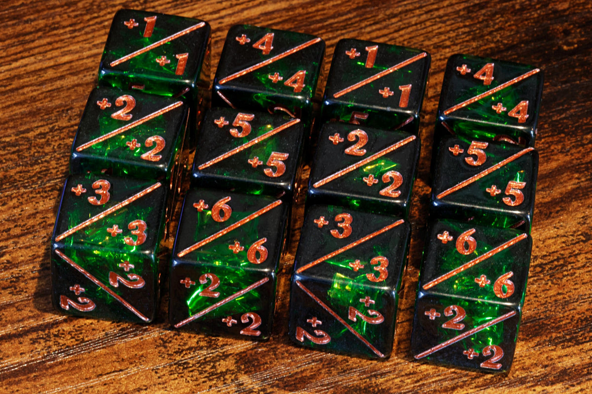 Verdant Opal Counter Dice – 12 Green +1/+1 Token Counters
