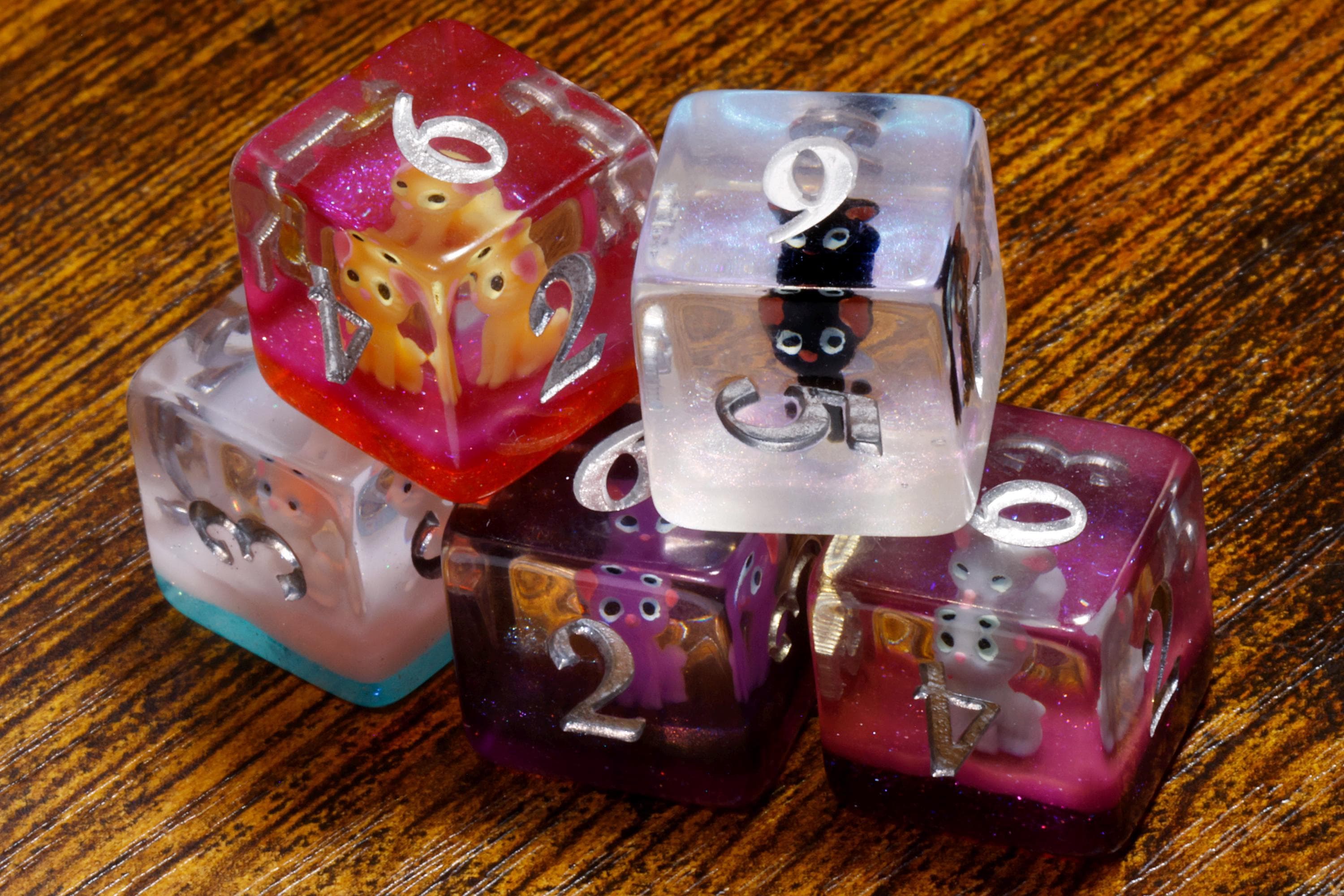 Mixed Cat D6 dice