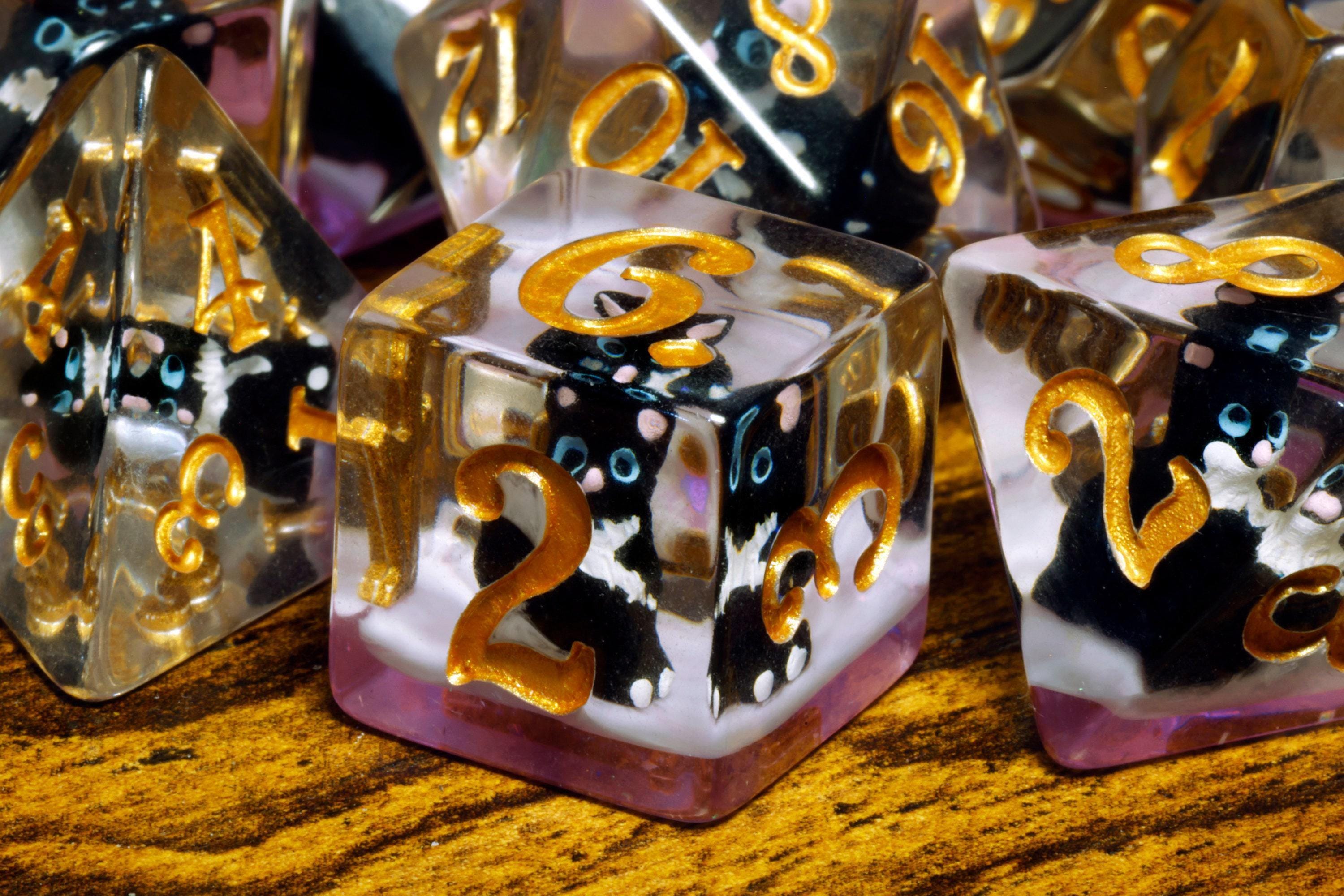 Elegant Tuxedo Cat 7-Piece Dice Set – Black and White Cat