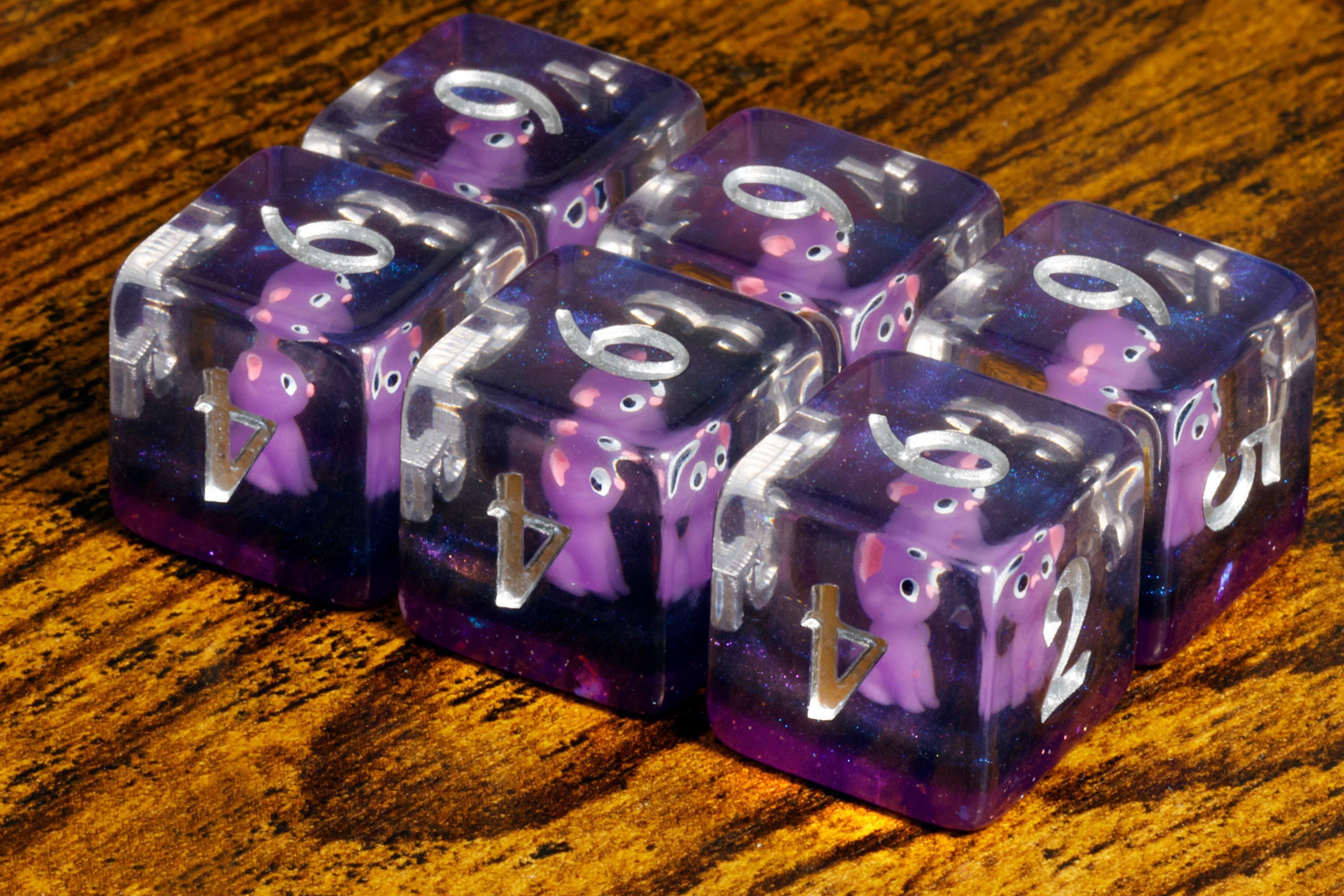 Mystique Cat D6 Dice Set - Purple Cat
