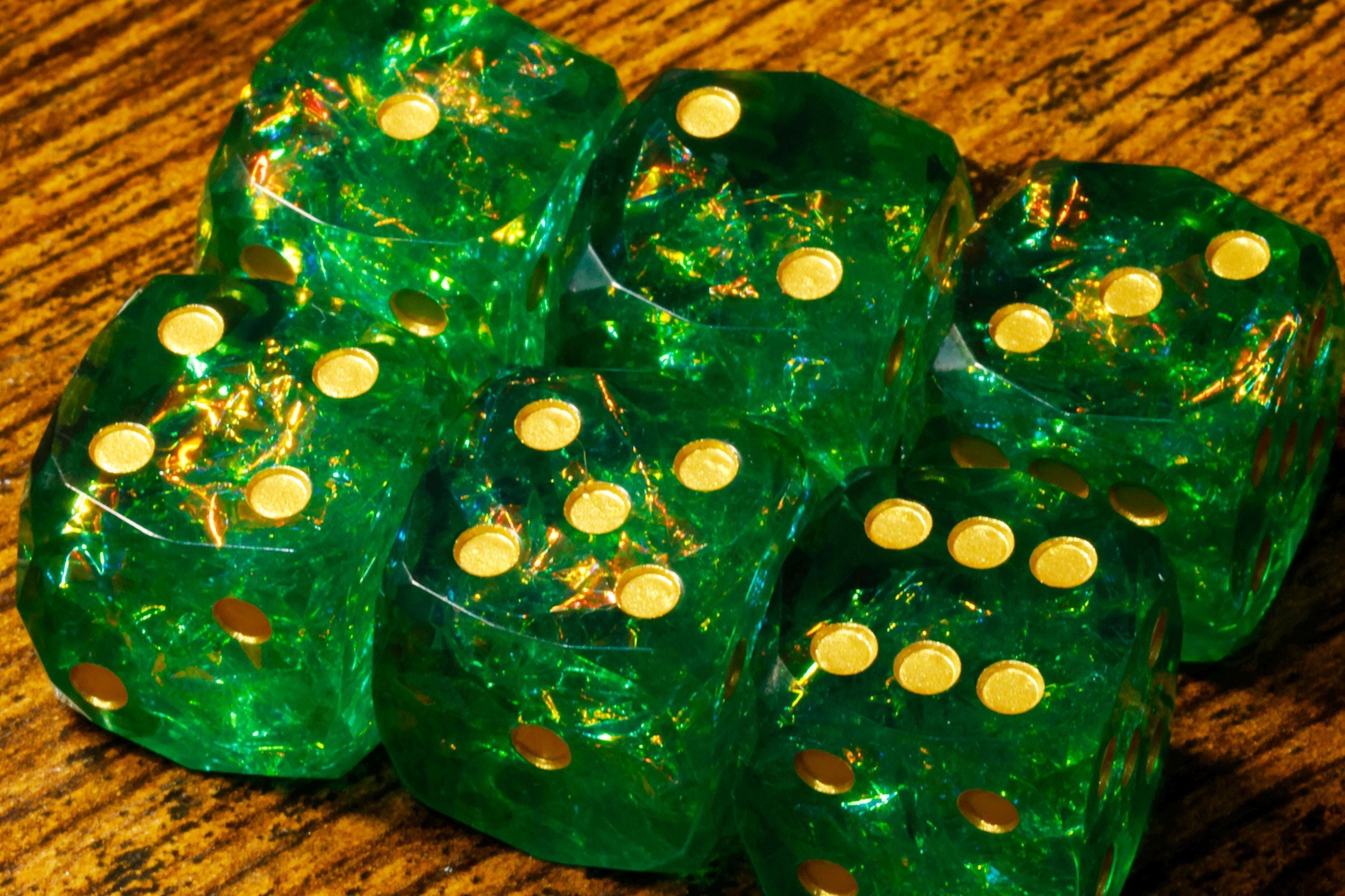 Sacred Emerald sharp-edge PIP D6 dice