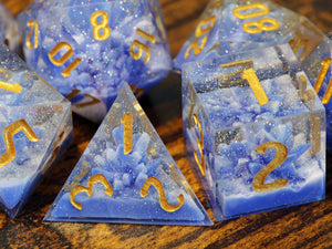 Icy Crystals dice set - Sharp edge dice set with blue crystal cluster - The Wizard's Vault