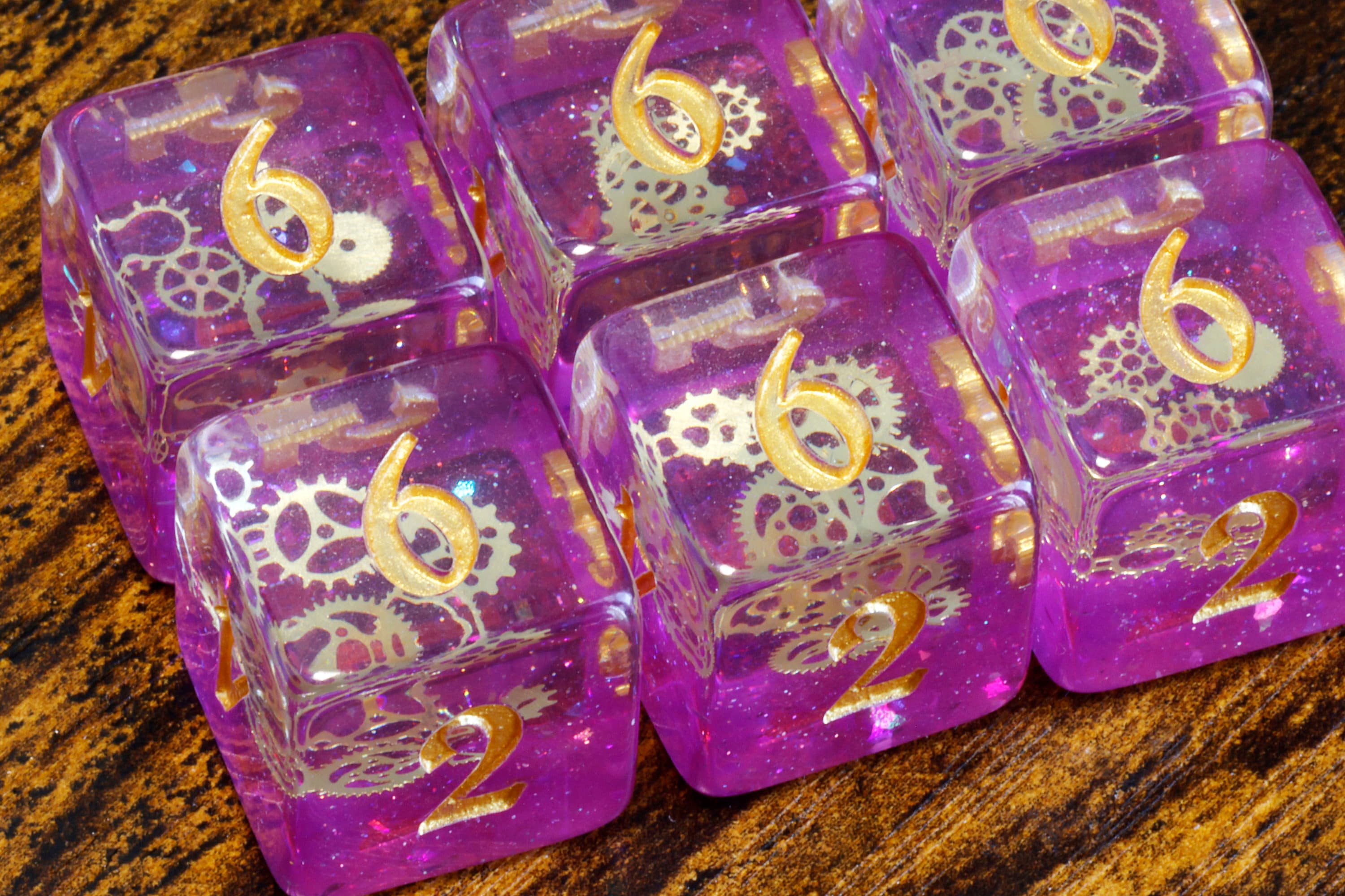 Arcane Sprockets D6 Dice, Purple glittery layer with small golden gear